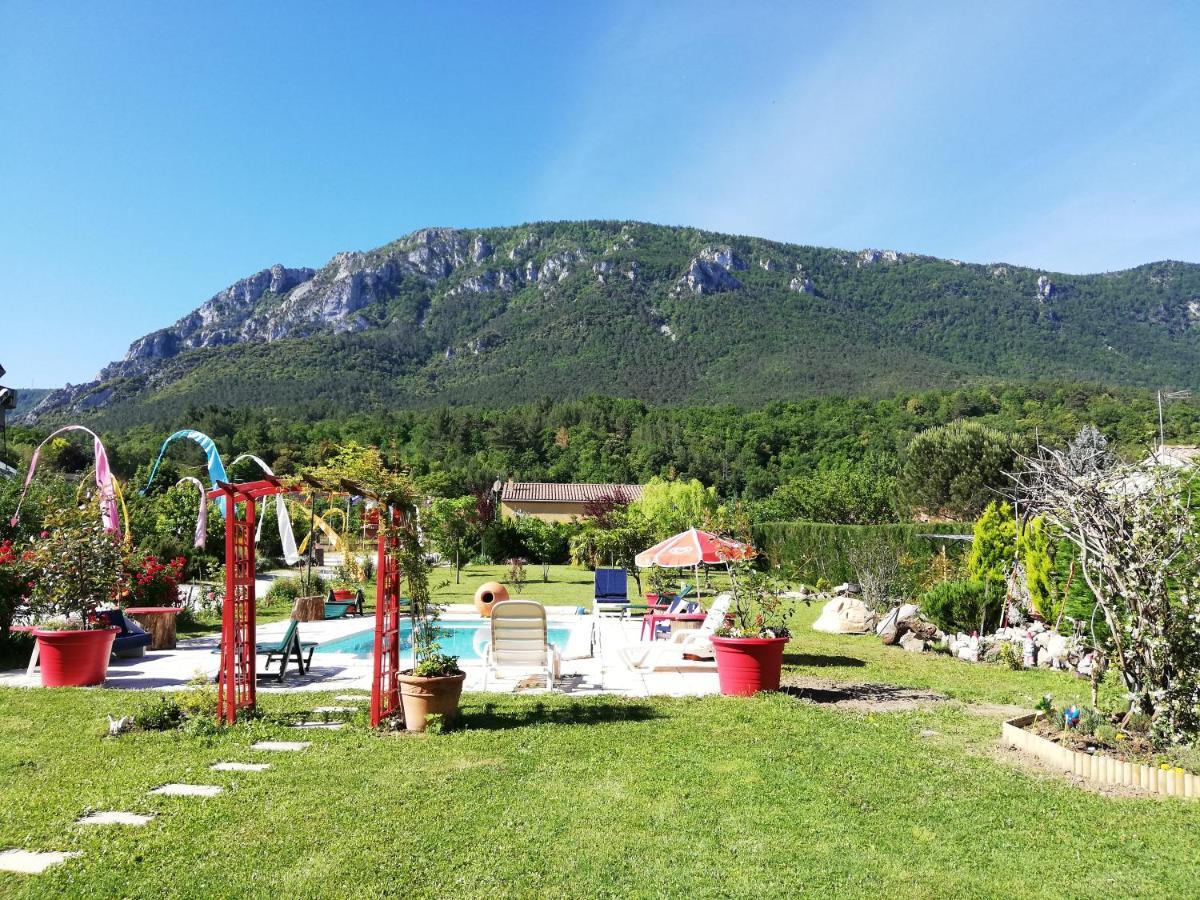 Hotel Rose des Pyrénées à Belvianes-et-Cavirac Extérieur photo